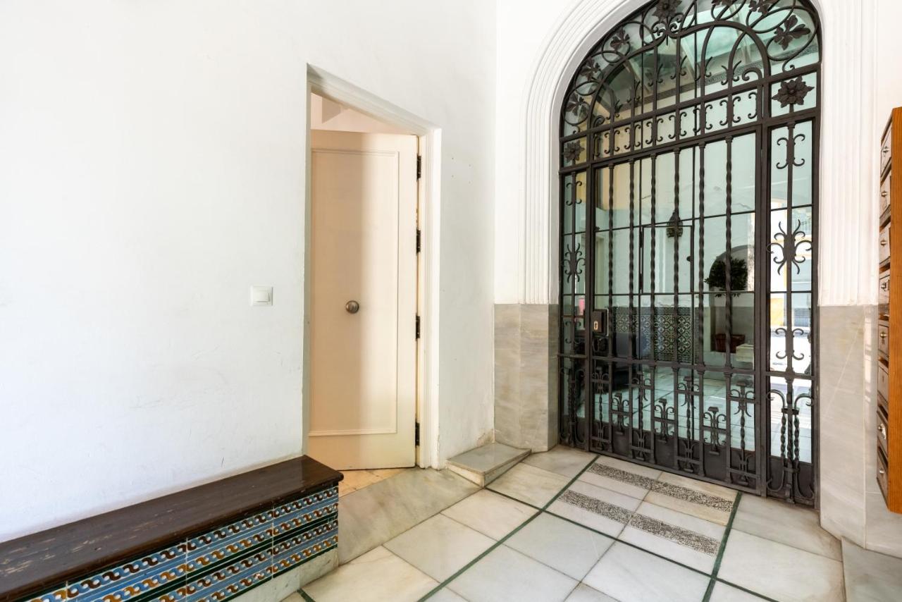 Apartamento Trahzo Sevilla Exterior foto